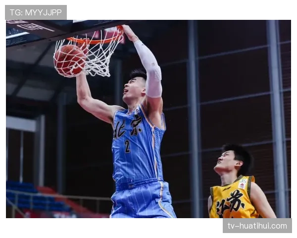 五后卫体系应对强敌进攻 防守紧凑度决定比赛结果