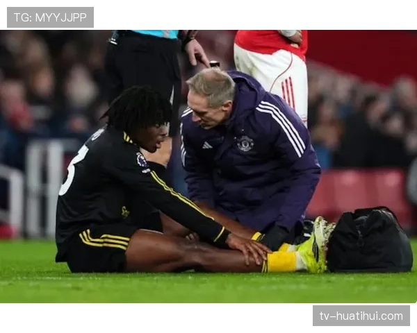 卢克肖左路防守不够稳固 曼联边后卫仅获5分表现平平